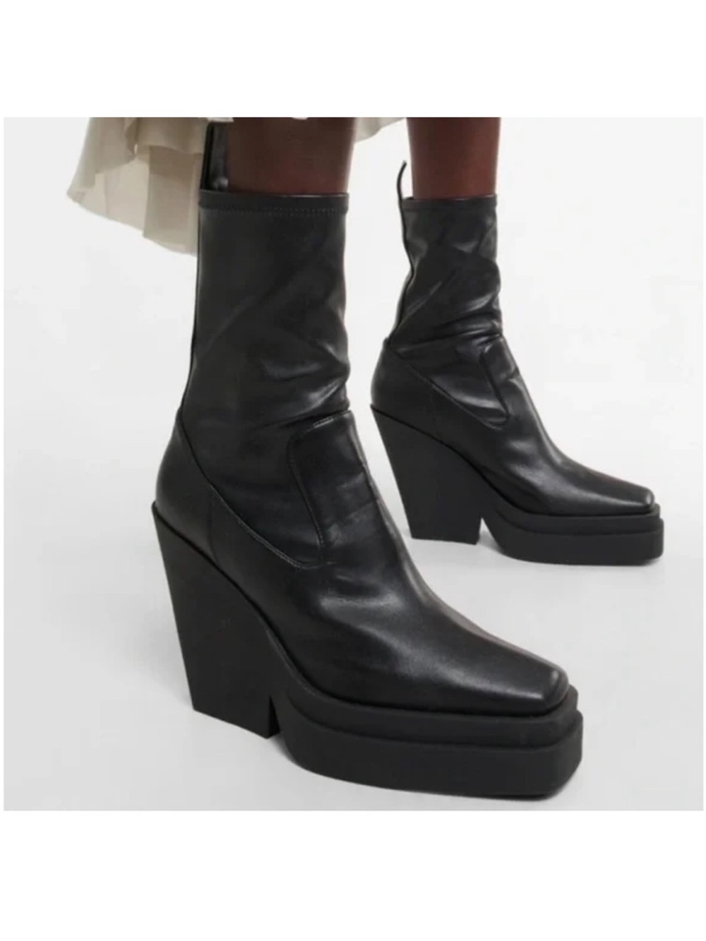 Gia Borghini Boot size 39